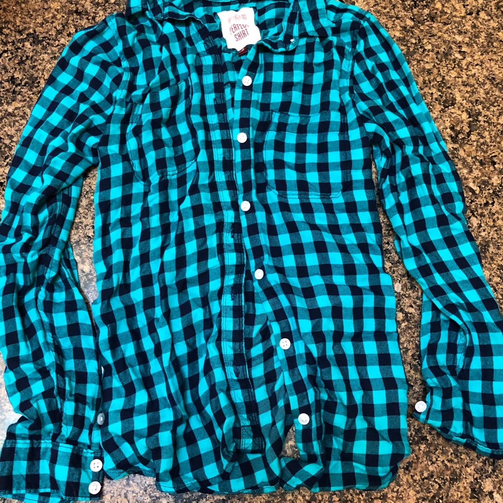 Blue plaid long sleeve size small